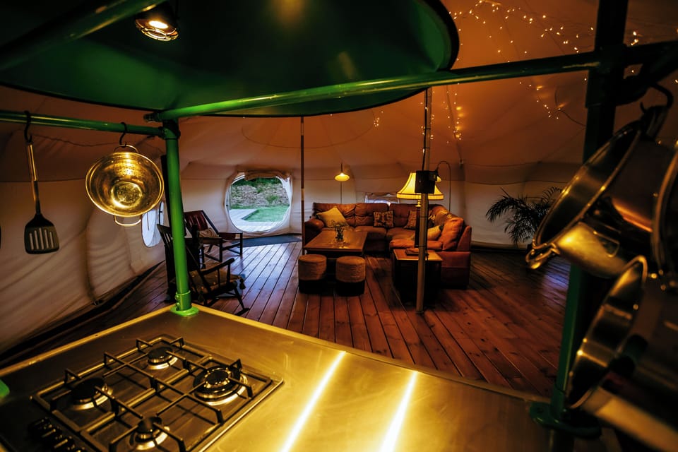 Cabin | Dining