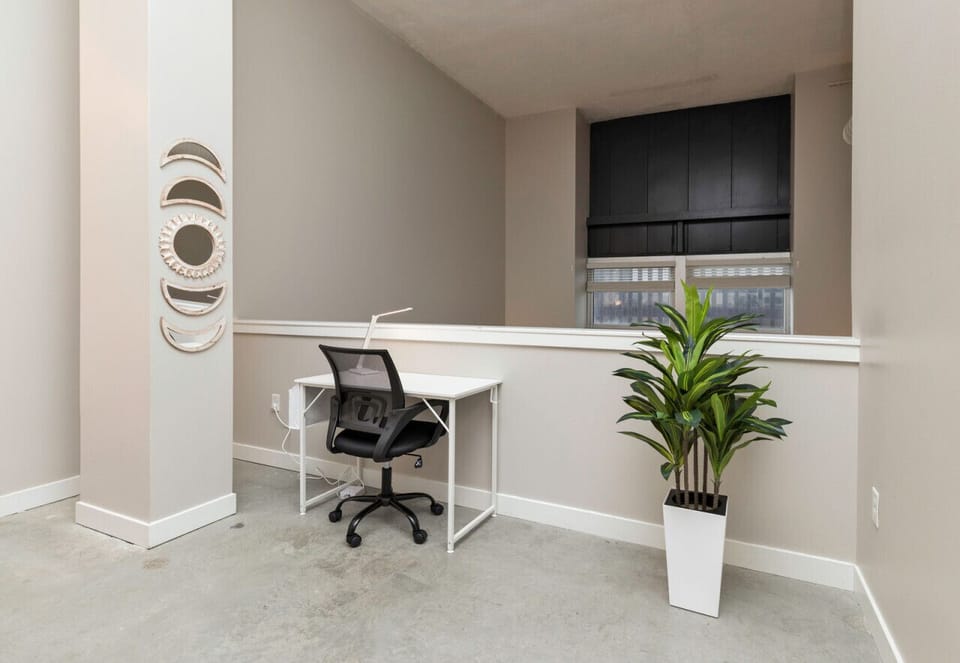 Workstation in loft bedroom