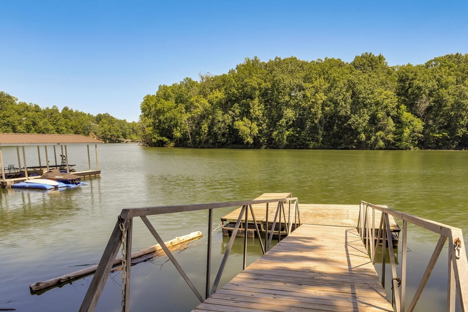 Caney Fork River On-Site | Private Boat Dock