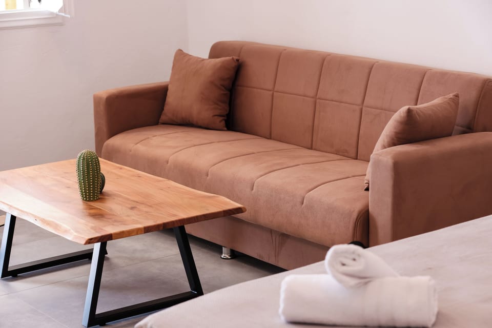 Superior Room, Patio | Free WiFi