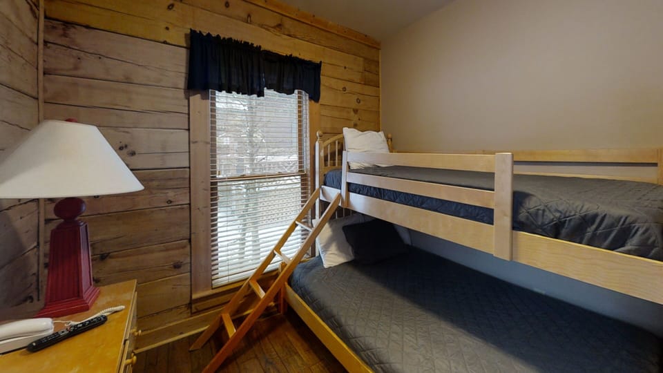 Indoors, Hardwood, Bed, Furniture, Lamp