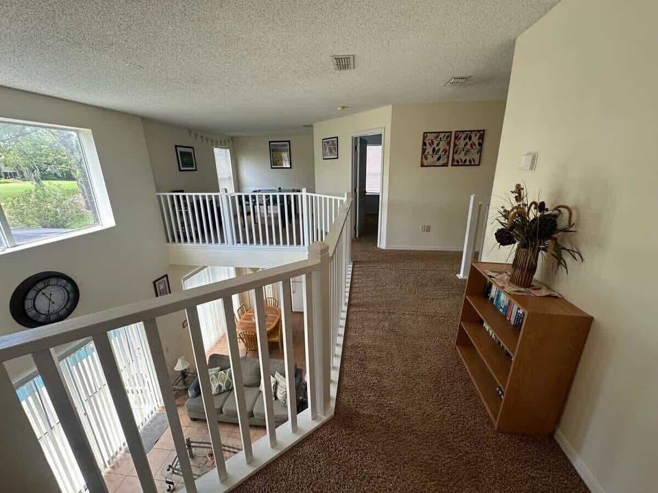 2749KOL - Upstairs Landing Area.jpeg