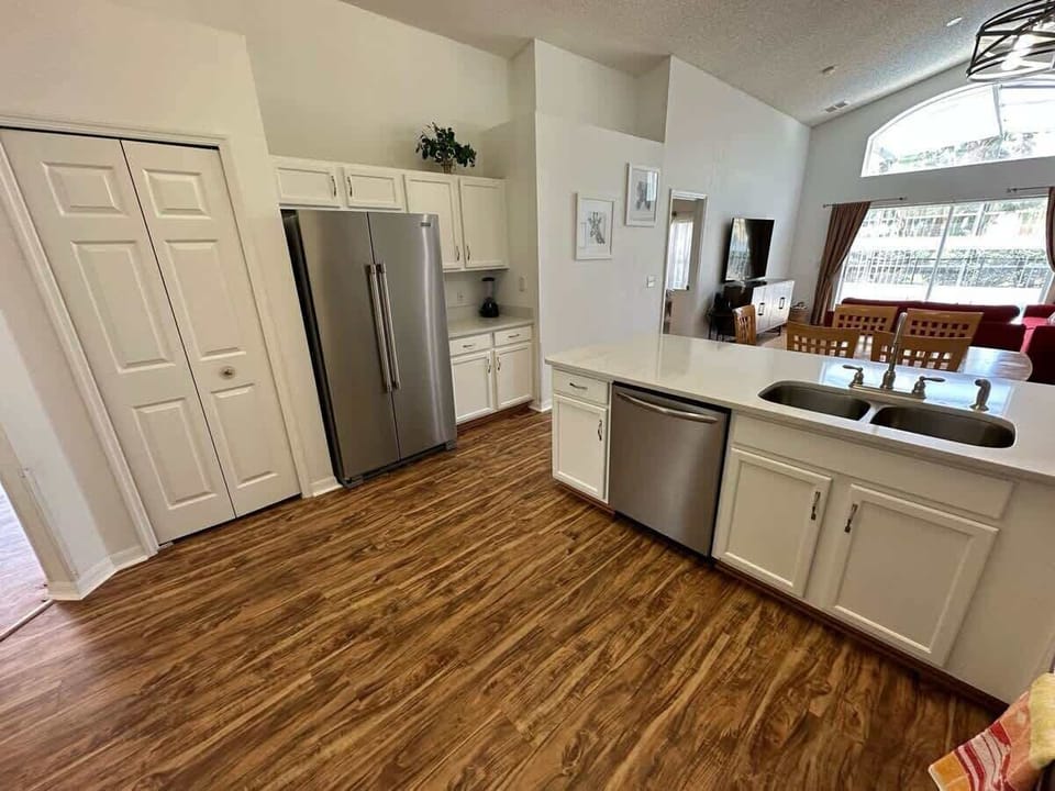 2806KOL - Kitchen (2).jpeg