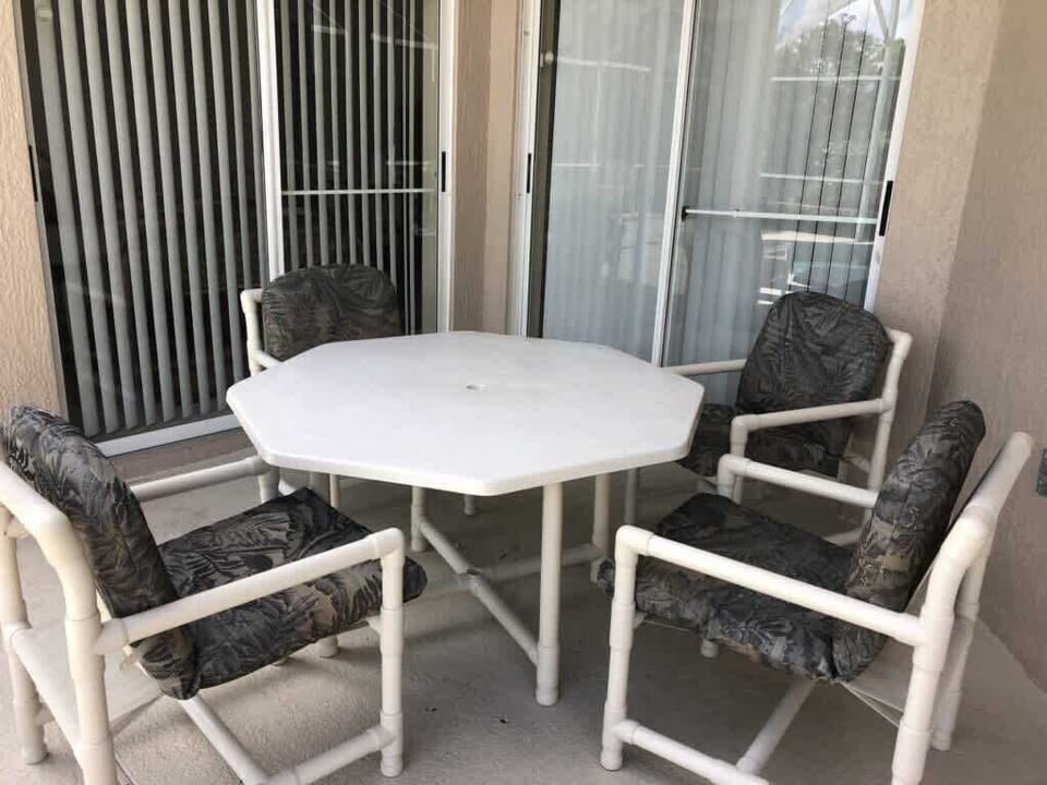 Patio Table & Chairs