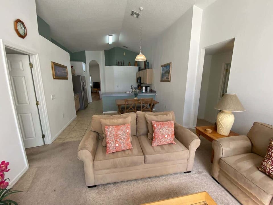 1692WAL - Living Room (3).jpeg