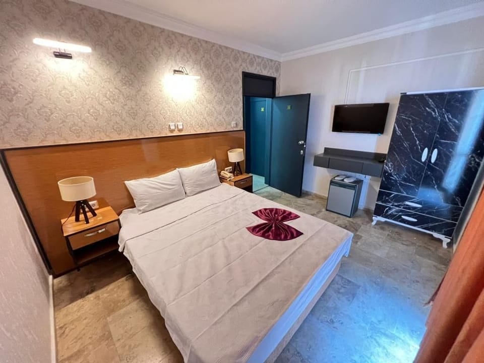 Standard Room | In-room safe, free WiFi