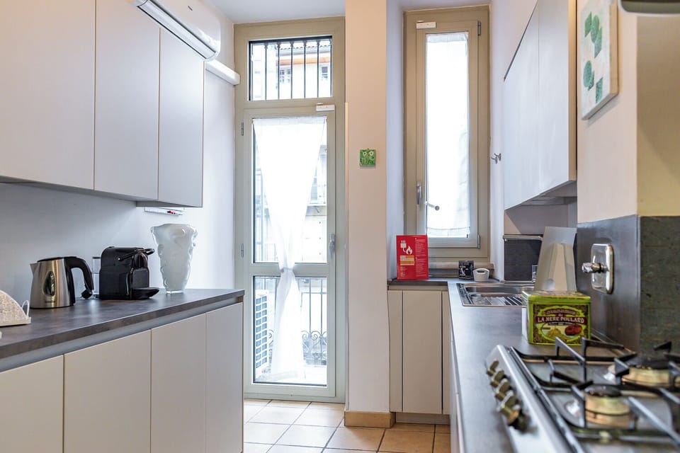 Apartment | Private kitchen | Fridge, microwave, oven, stovetop