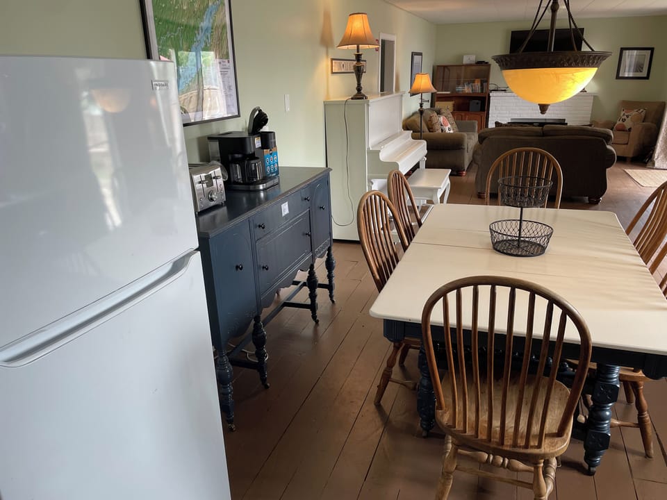 The open concept kitchen and living room is great for gatherings and meals. 