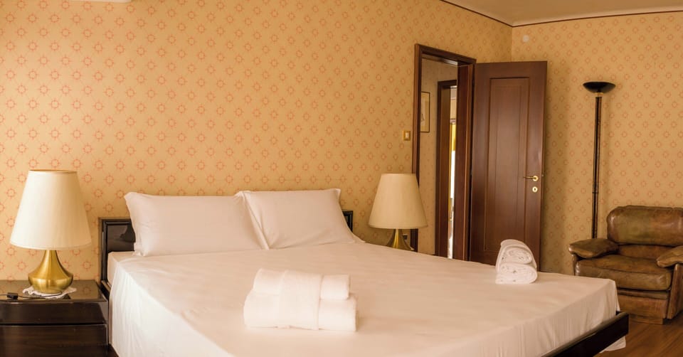 Apartment | 2 bedrooms, WiFi (free), bed sheets