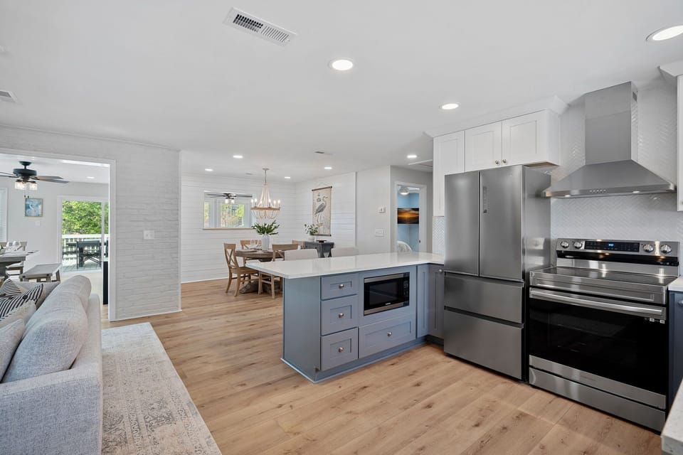 Cottage 1: Open concept living, dining & kitchen together.