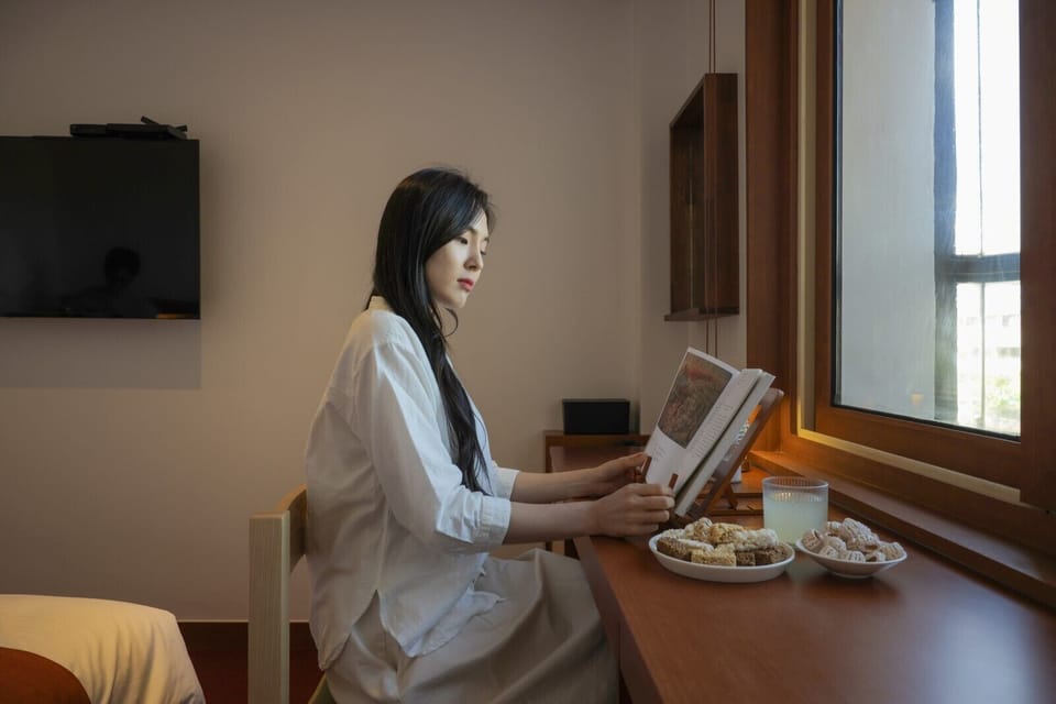 Studio Suite (Random assignment) | Premium bedding, free WiFi, bed sheets
