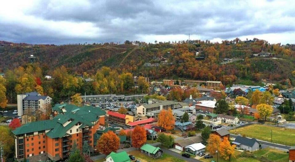 Breathtaking view from your high floor Balcony! Enjoy the Smokies! 