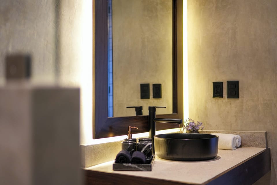 Bathroom amenities
