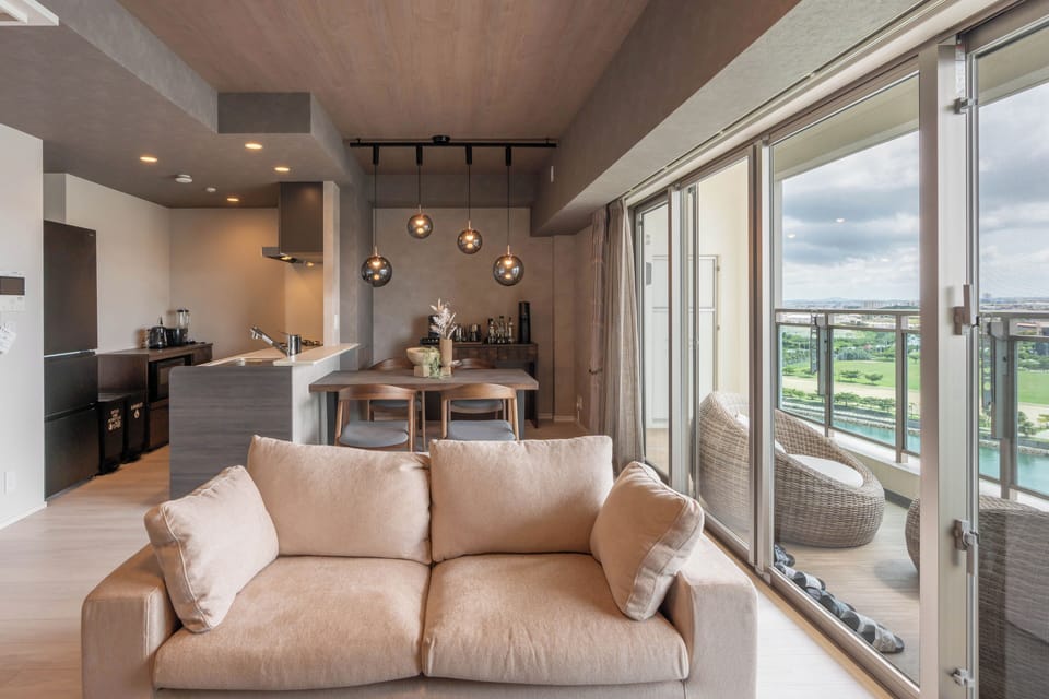 Superior Condo, Lanai, Sea View | Living area | LCD TV