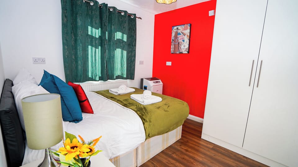 Classic Double Room | Iron/ironing board, free WiFi