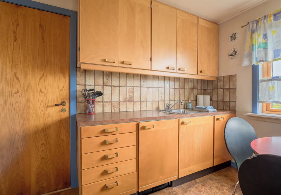 Standard House | Private kitchen | Coffee/tea maker, full-size fridge, oven, stovetop