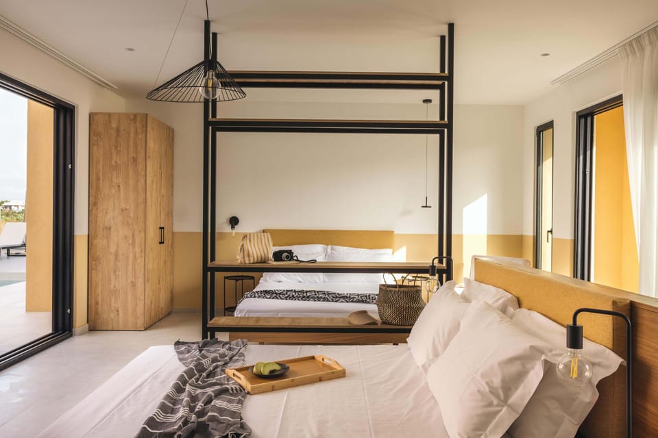 Deluxe Suite | Free WiFi