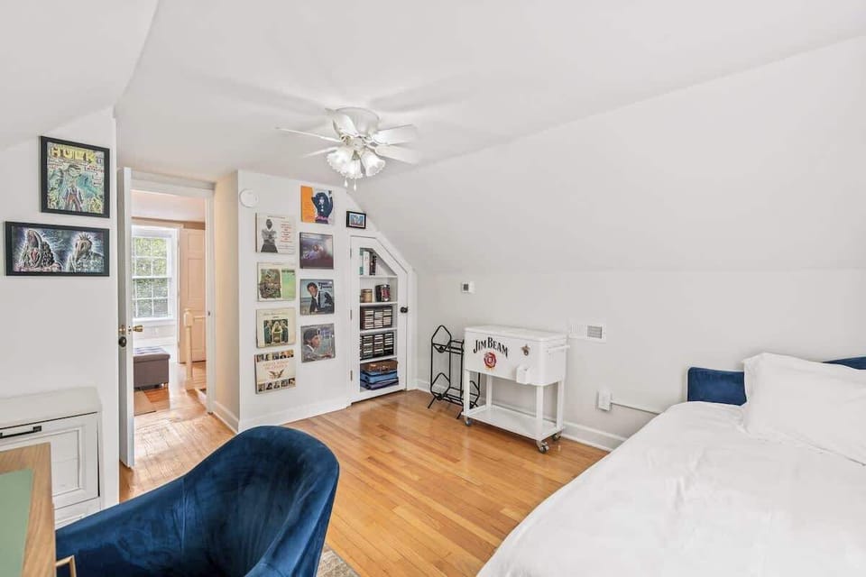 Upstairs - Twin Bed
