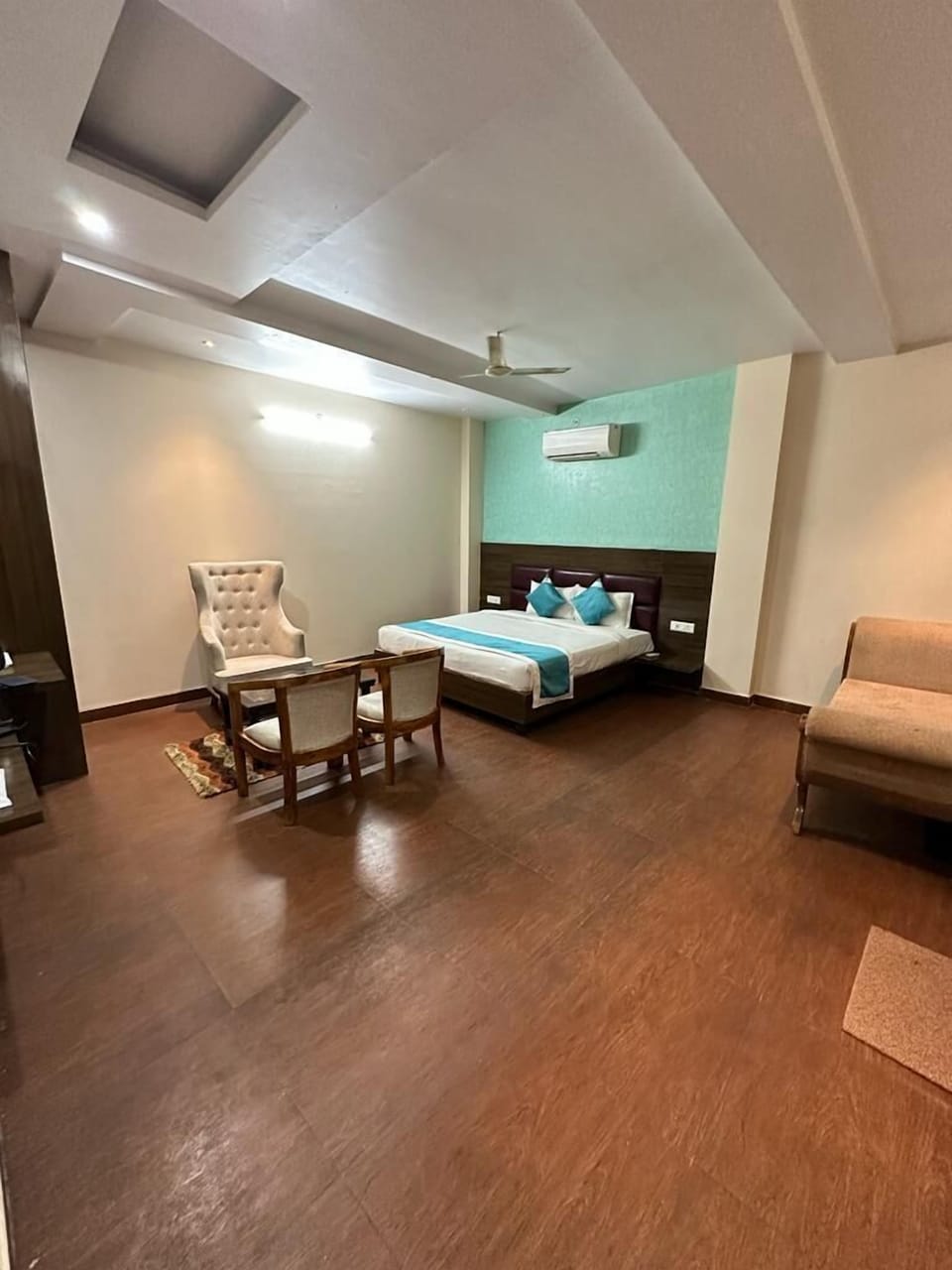 Double Room | Free WiFi