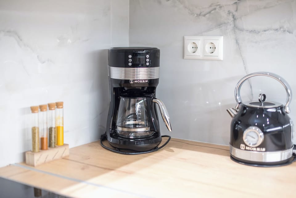 Comfort Apartment, Balcony | Private kitchen | Espresso maker, coffee/tea maker, electric kettle, toaster