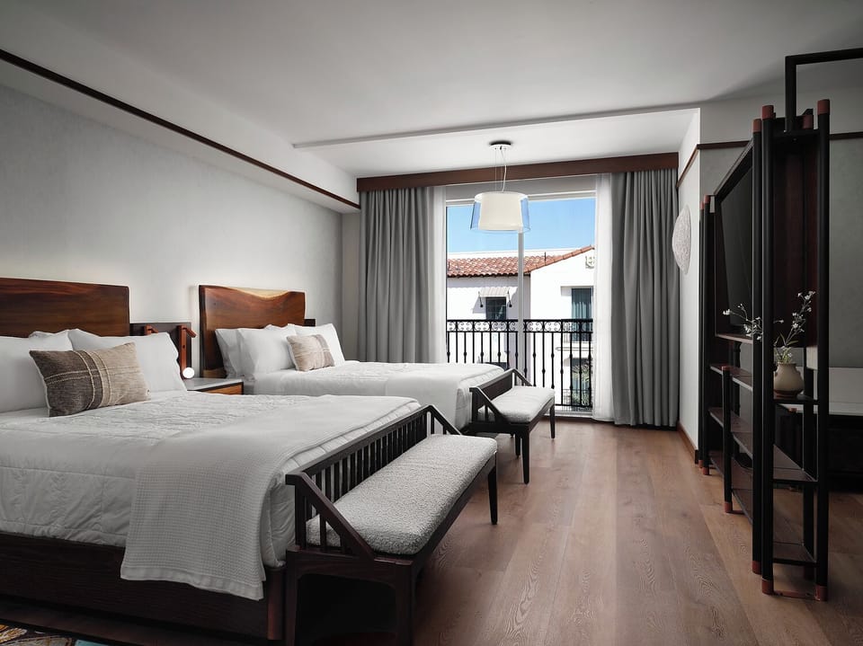 Egyptian cotton sheets, premium bedding, down comforters, pillowtop beds