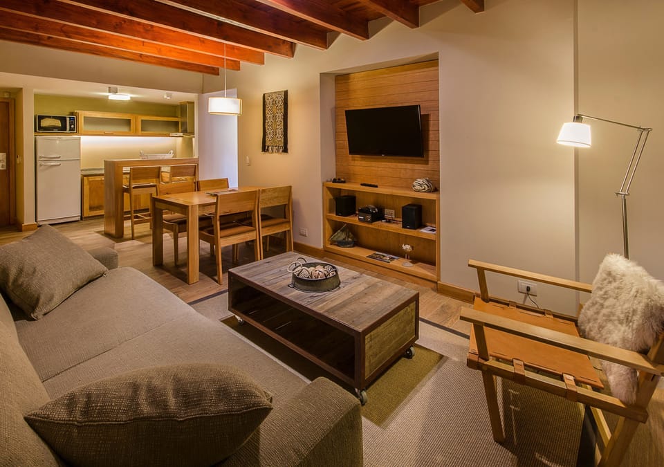 Superior Cabin, Garden View | Private kitchen | Mini-fridge, coffee/tea maker, electric kettle, toaster