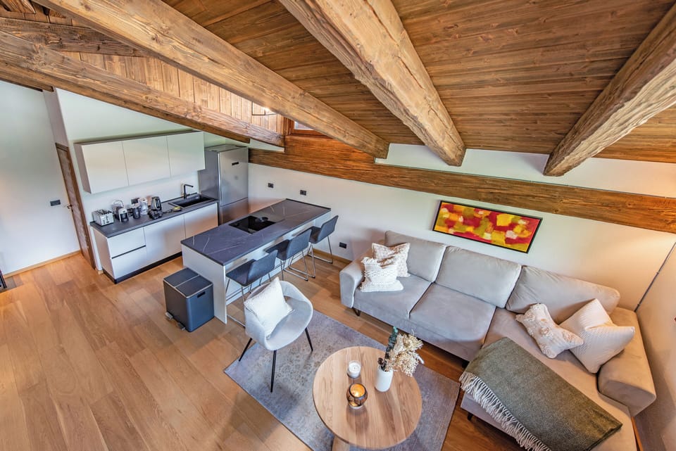 Duplex, Balcony, Mountain View | Living area | Flat-screen TV, fireplace