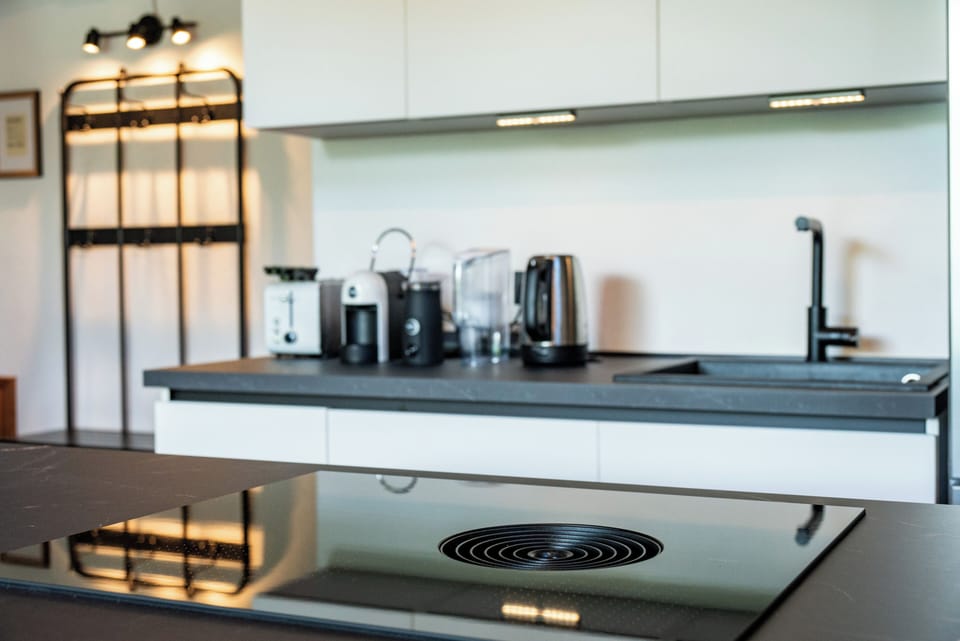 Duplex, Balcony, Mountain View | Private kitchen | Fridge, oven, stovetop, dishwasher