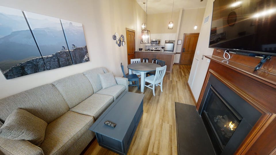 Indoors, Furniture, Living Room, Couch, Table