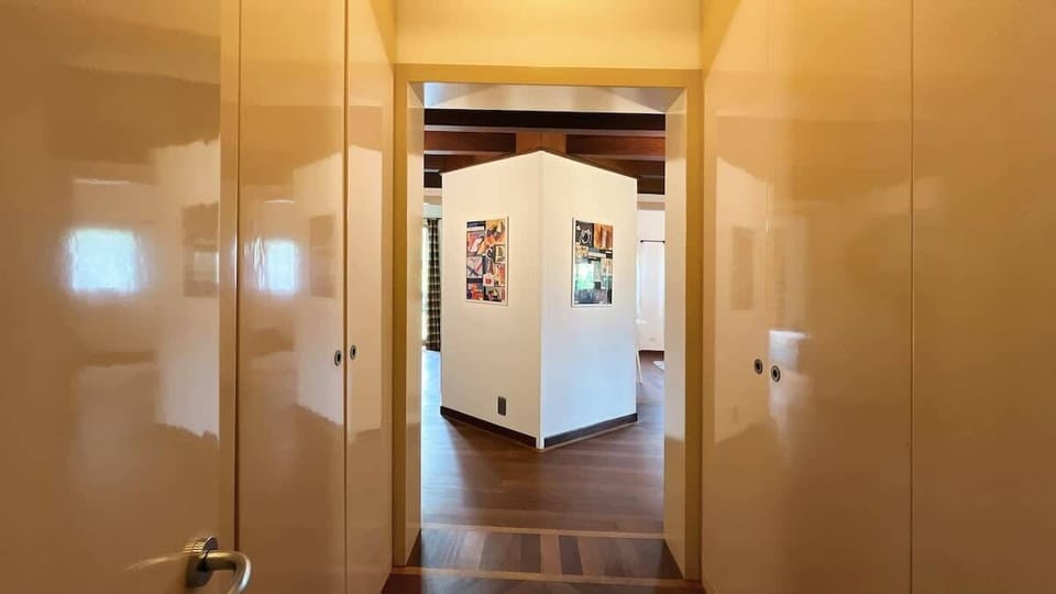 Corridor leading to the master bedrooms