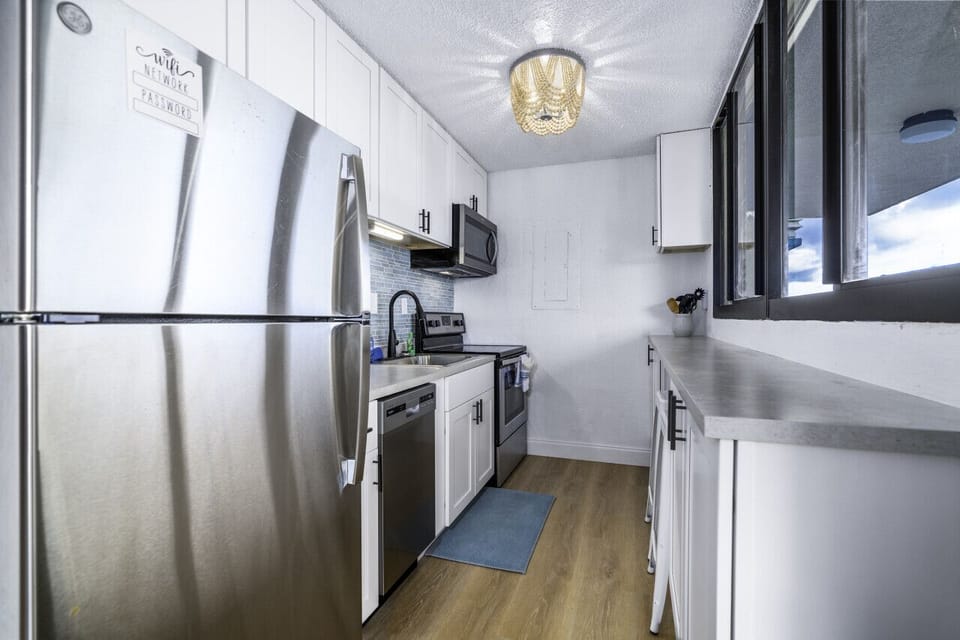 Well-appointed, updated kitchen