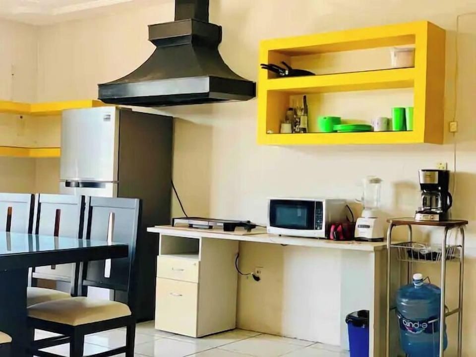 Classic Apartment, 3 Bedrooms, Kitchen | Private kitchen