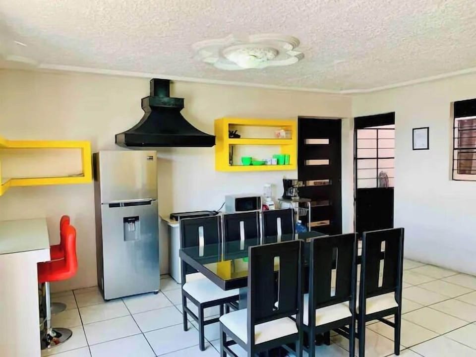 Classic Apartment, 3 Bedrooms, Kitchen | Private kitchen