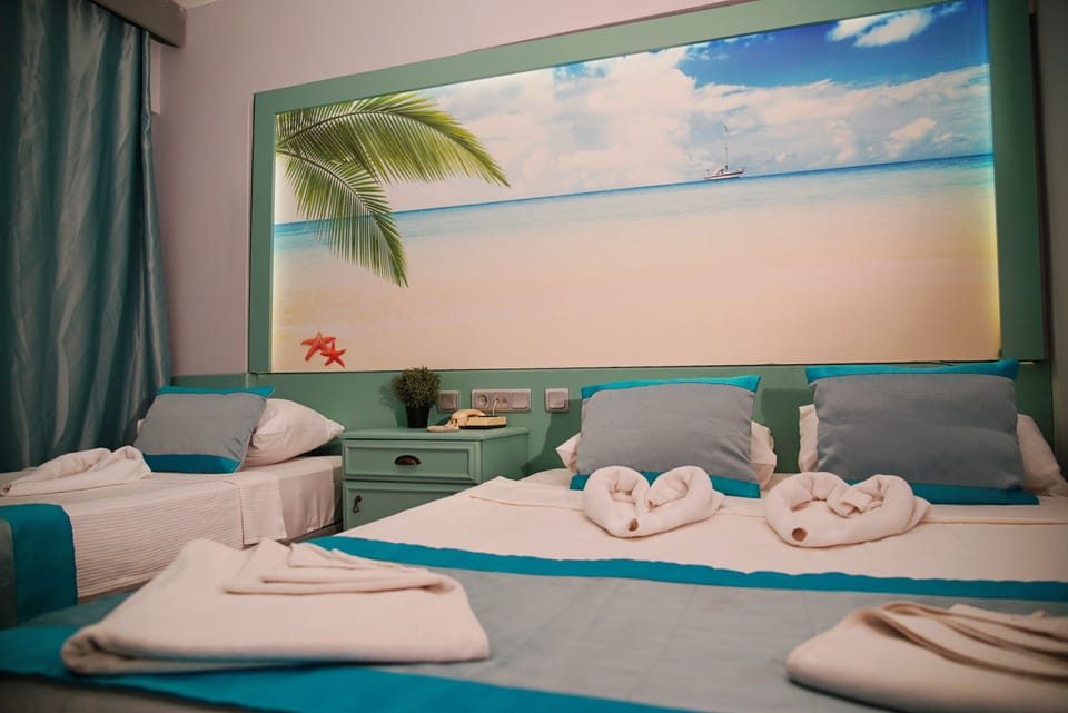 Standard Room | In-room safe
