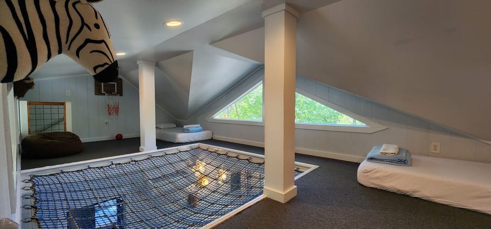 Upstairs Cargo Net Connected Lofts
