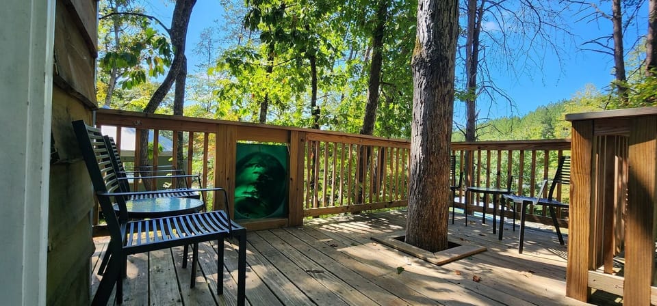 Balcony / Deck