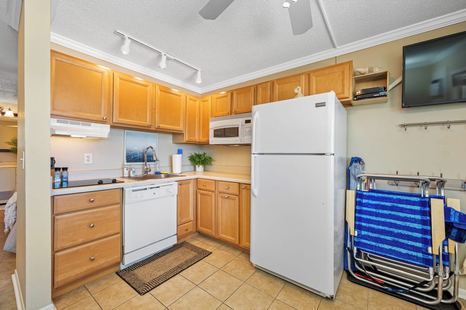 Fully equipped kitchen with Dishwasher
