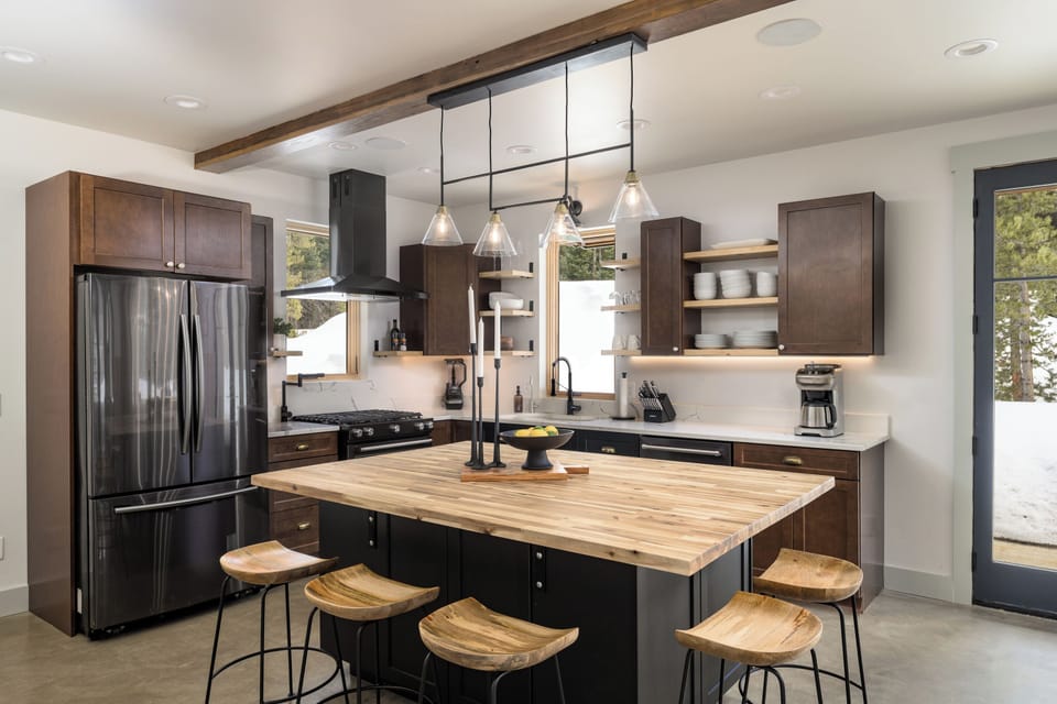 Chef-Ready Kitchen — Gas range, oversized fridge, and thoughtful essentials make every meal effortless. 🍳✨