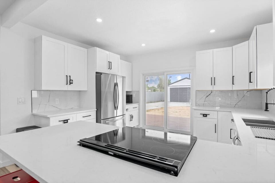 Fully Equipped Kitchen | Electric Stove