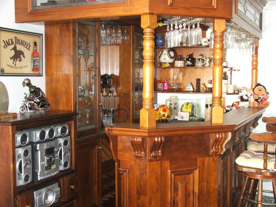 Living or Entertainment room