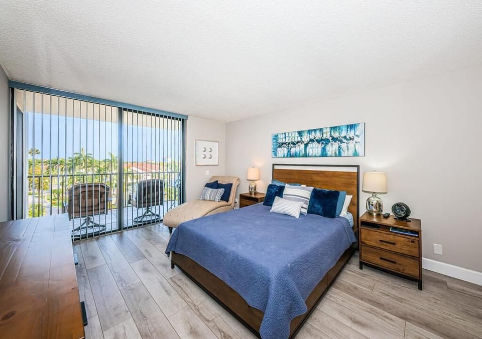 11-web-or-mls-Bedroom 1a