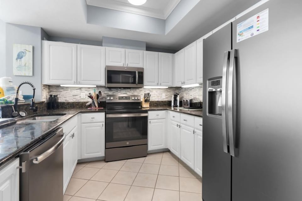 Crystal Tower 709 Kitchen