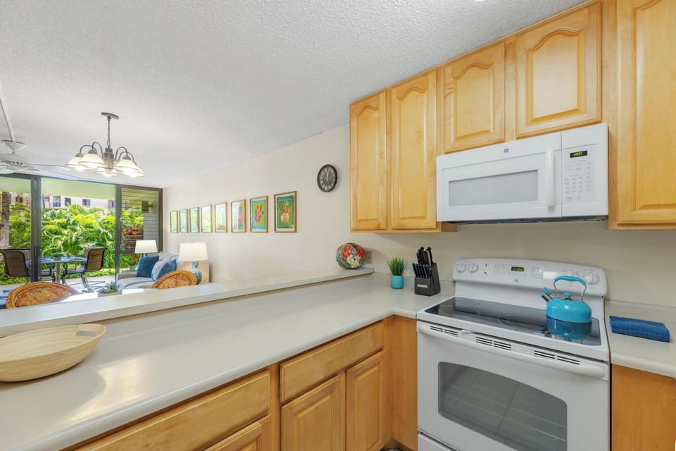 Lots of counter space to prep meals