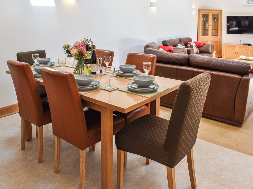 Twin bedroom | Lower Stables - Lower Trembath, Buryas Bridge, near Penzance
