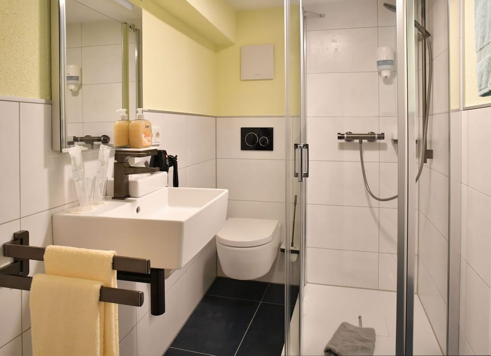 Comfort Double Room | Bathroom | Separate tub and shower, deep soaking tub, hair dryer, bathrobes