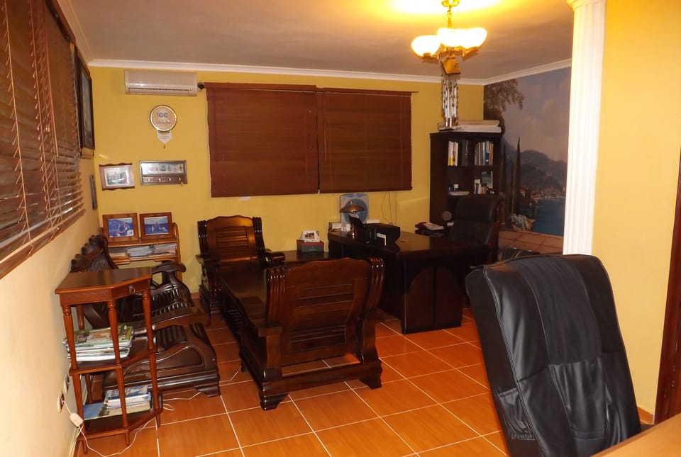 Concierge desk
