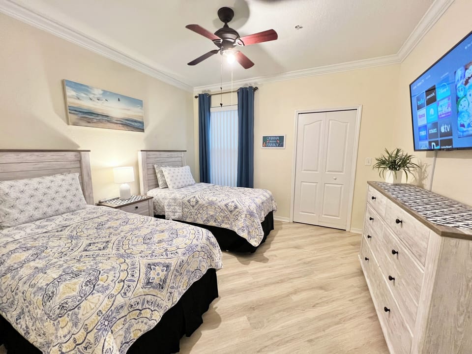 55" Flat Screen Tv and Ceiling Fan !
