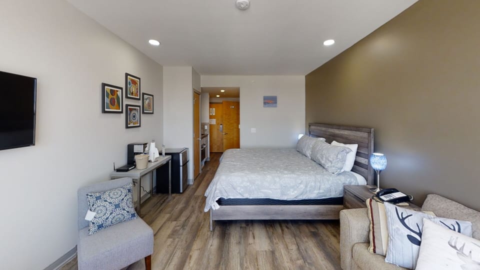 Indoors, Home Decor, Bed, Furniture, Bedroom