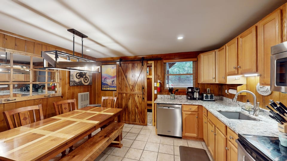 Indoors, Hardwood, Kitchen, Floor, Flooring