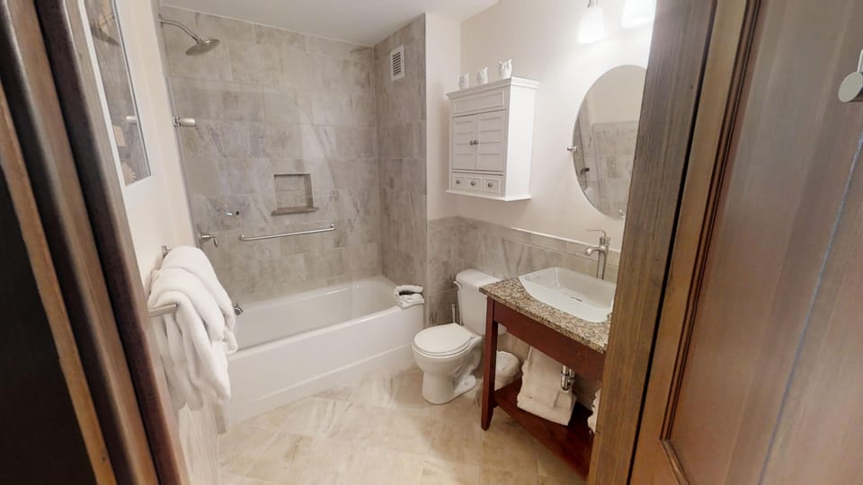 Sink, Indoors, Bathroom, Room, Shower Faucet